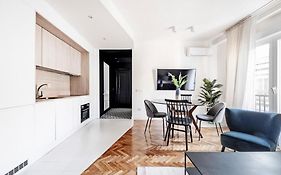 Mintystay - 1 Bd Opera